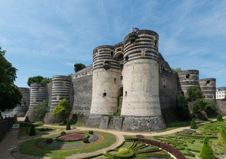 Photo du Château d'Angers par Daniel Vorndran (Ce fichier est sous licence Creative Commons Attribution-Share Alike 4.0 International).